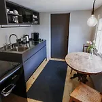 Mina Stadtwohnung Im Juedischen Viertel 아파트